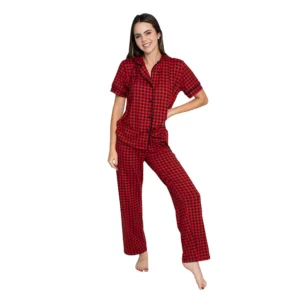 Conjunto de dormir blusa manga corta con botones y pantalón
